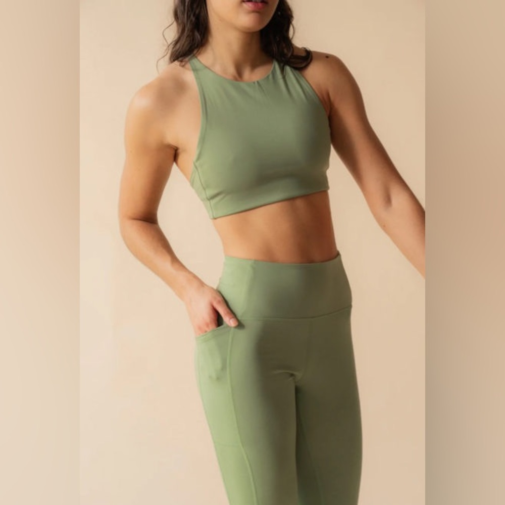 Girlfriend Collective set | Topanga bra & 23.5” pocket legging | Thyme | XS